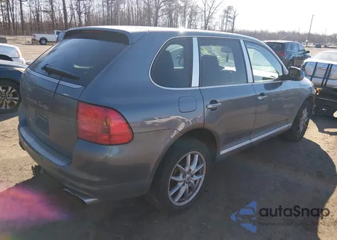 2005 Porsche Cayenne Turbo z USA, uszkodzony, nr VIN WP1AC29P45LA92015